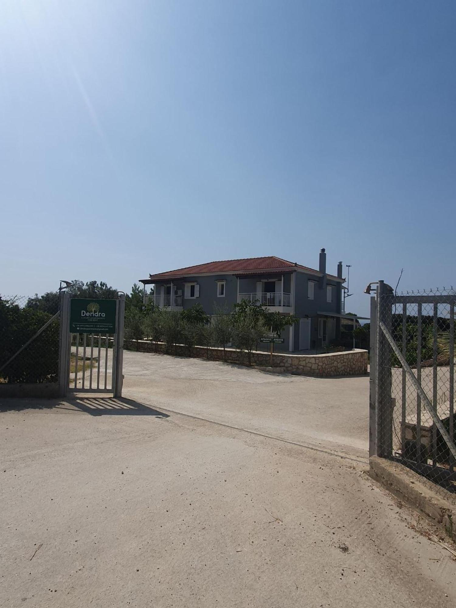 Dendra Apartments at Skala Poros  Exteriör bild